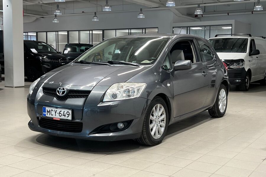 Toyota Auris vaihtoauto