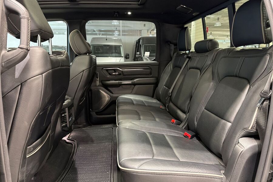 Dodge Ram vaihtoauto