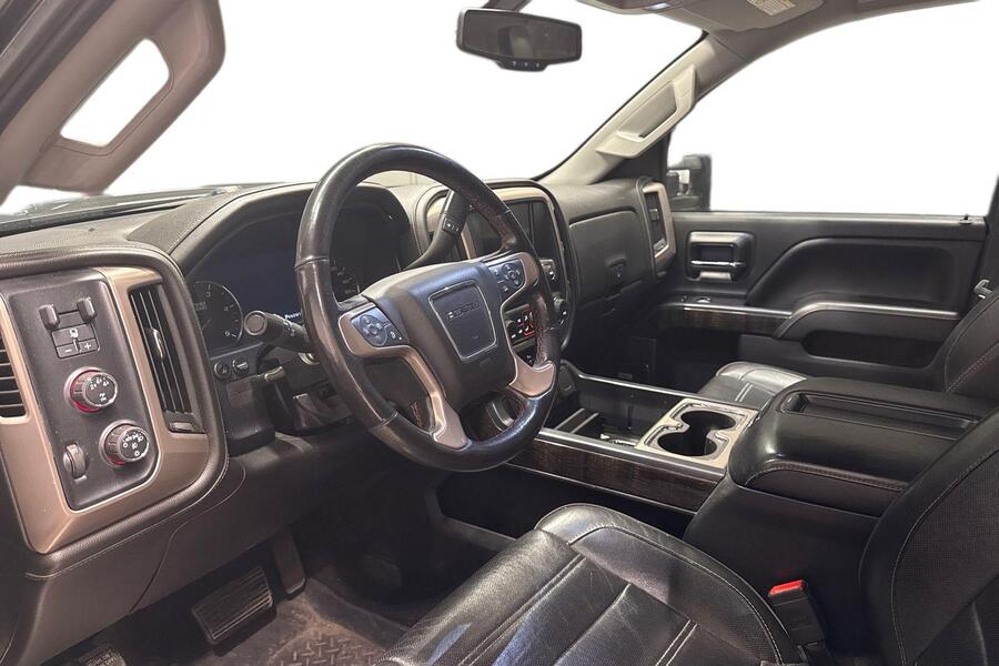 GMC Sierra vaihtoauto