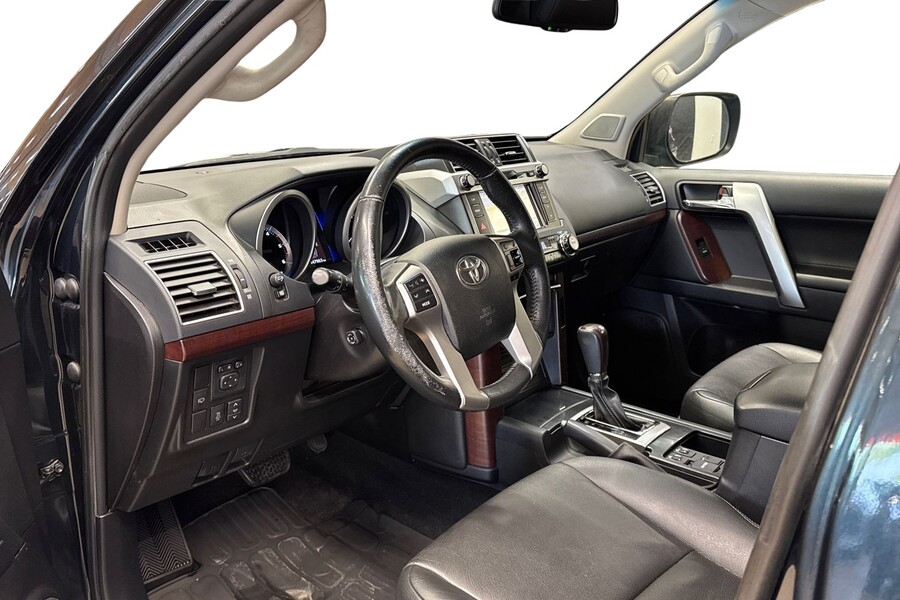Toyota Land Cruiser vaihtoauto