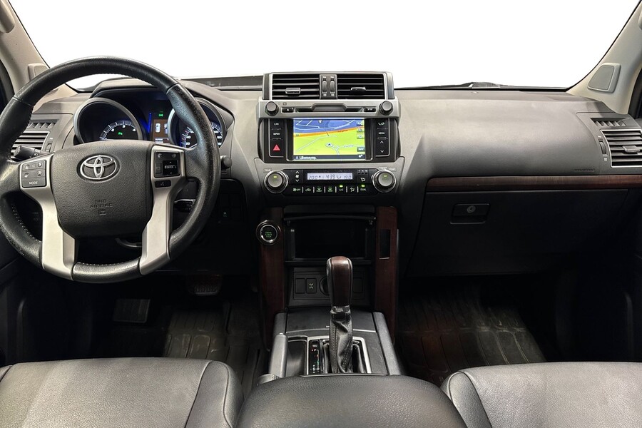 Toyota Land Cruiser vaihtoauto