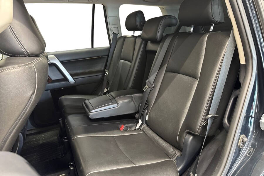Toyota Land Cruiser vaihtoauto