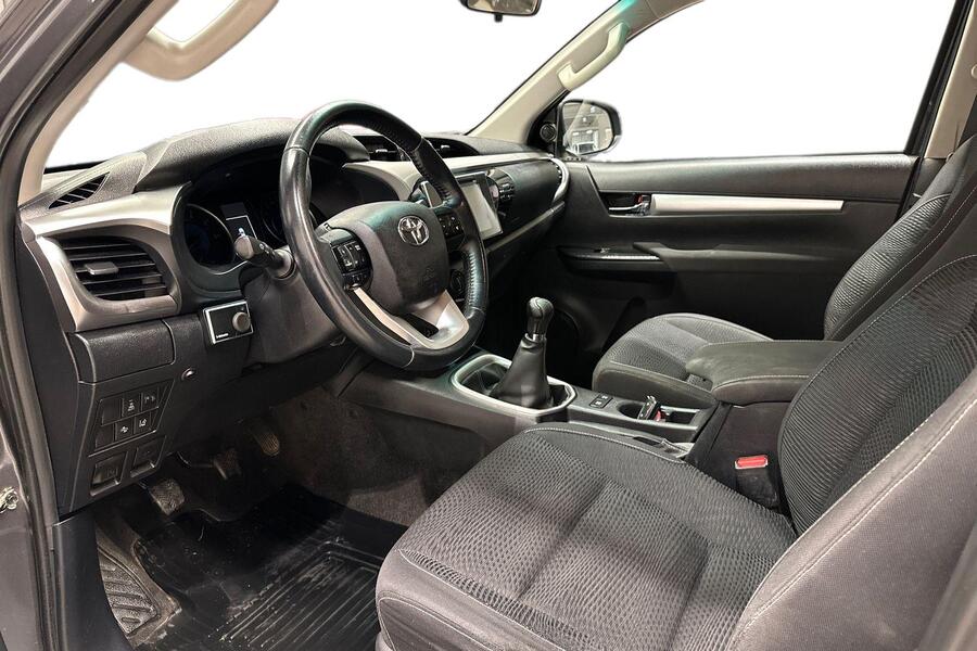 Toyota Hilux vaihtoauto