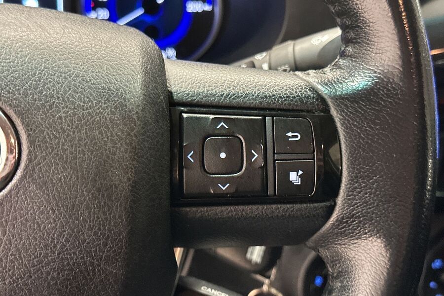 Toyota Hilux vaihtoauto