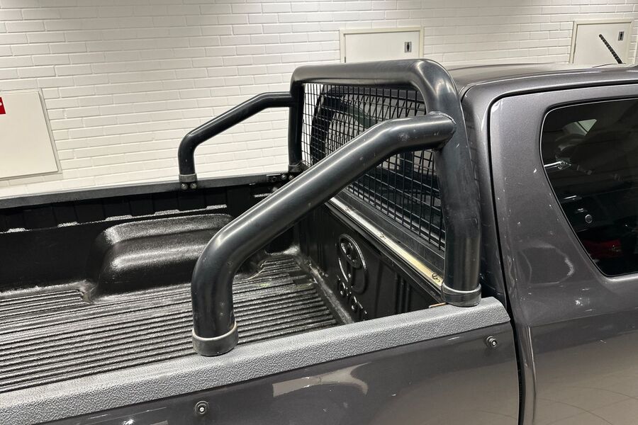 Toyota Hilux vaihtoauto