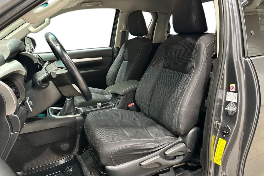 Toyota Hilux vaihtoauto