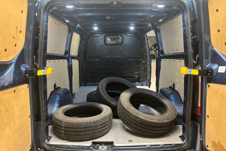 Ford Transit Custom vaihtoauto