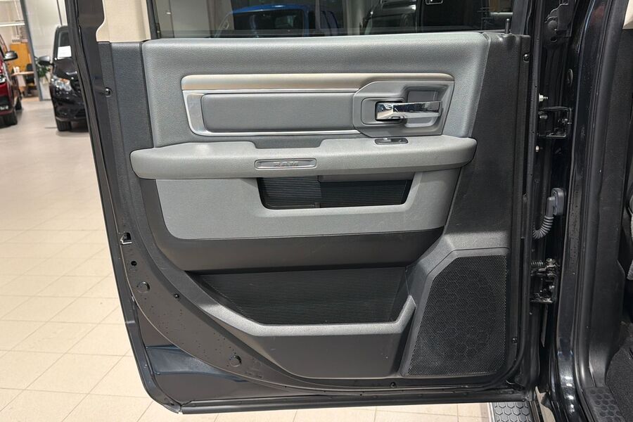 Dodge Ram vaihtoauto