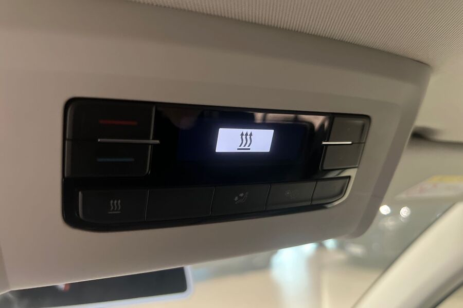 Volkswagen Caravelle vaihtoauto