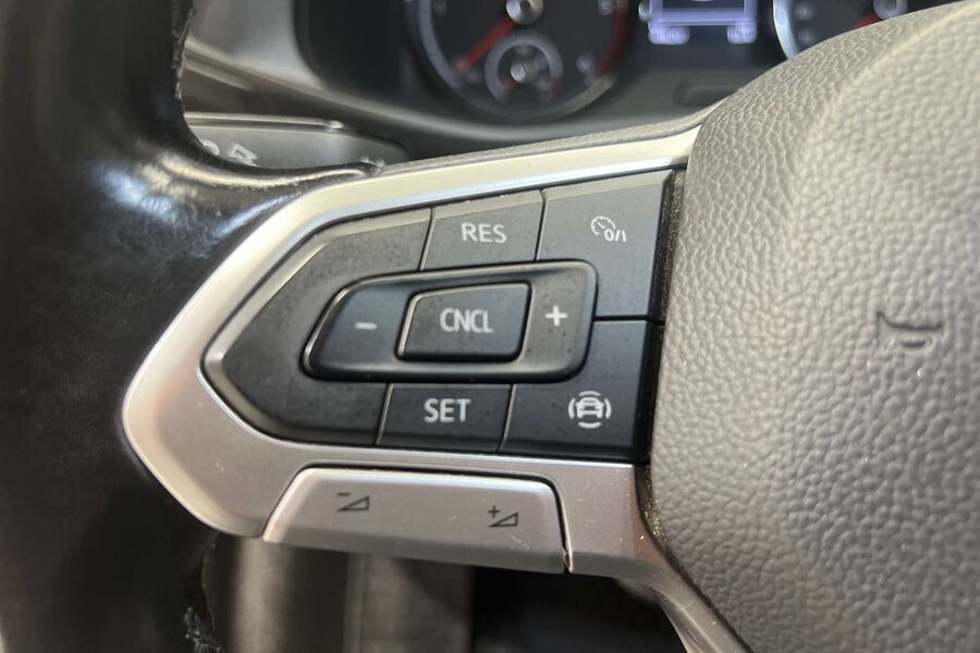 Volkswagen Caravelle vaihtoauto