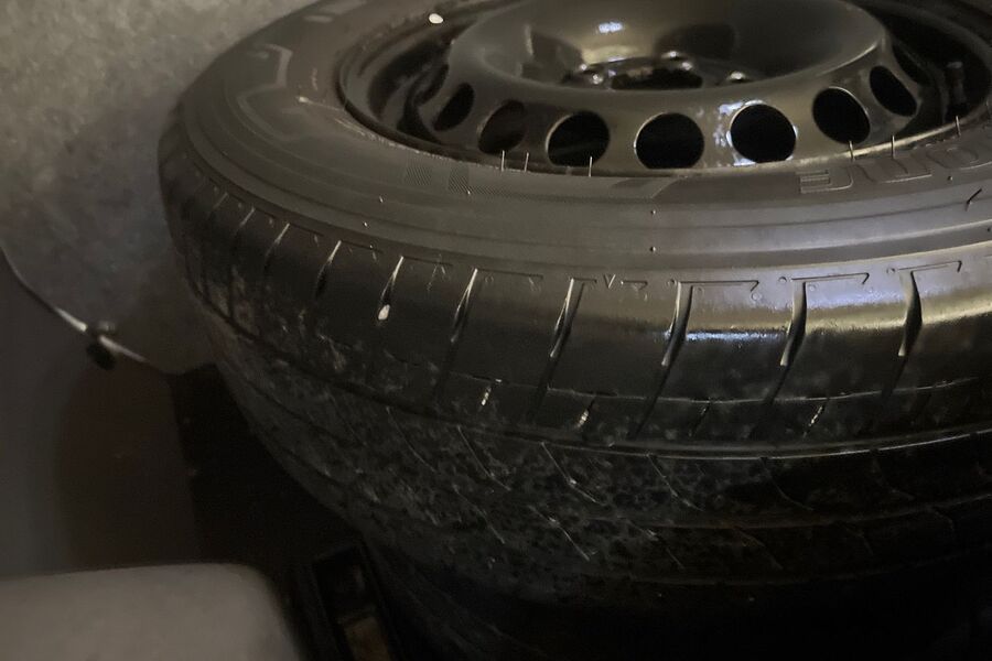 Volkswagen Caravelle vaihtoauto