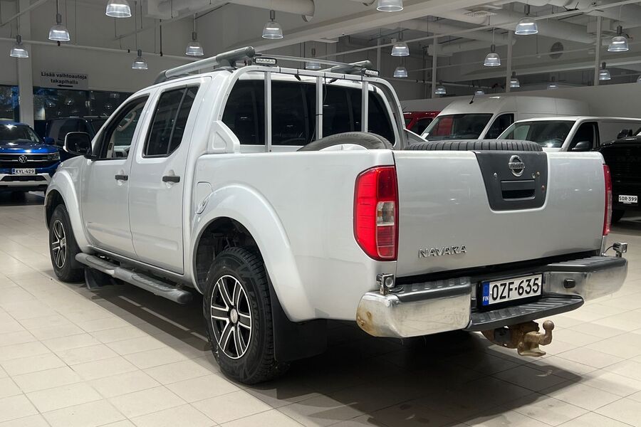 Nissan Navara vaihtoauto