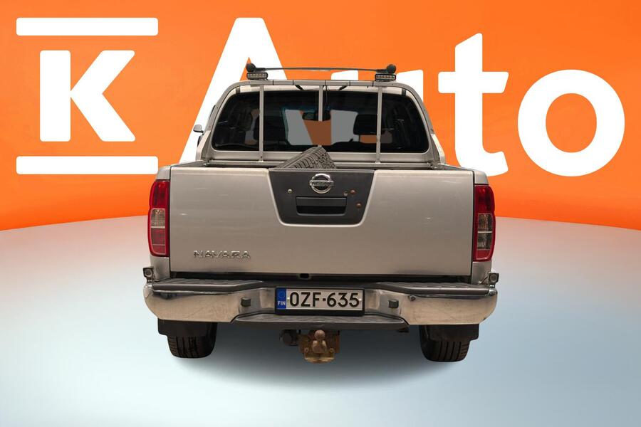 Nissan Navara vaihtoauto