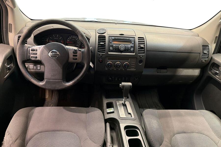 Nissan Navara vaihtoauto