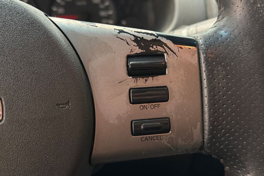 Nissan Navara vaihtoauto