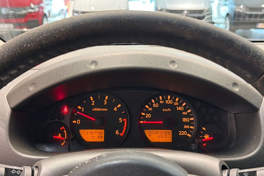 Nissan Navara vaihtoauto