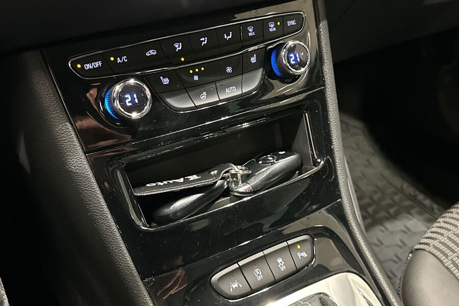 Opel Astra vaihtoauto