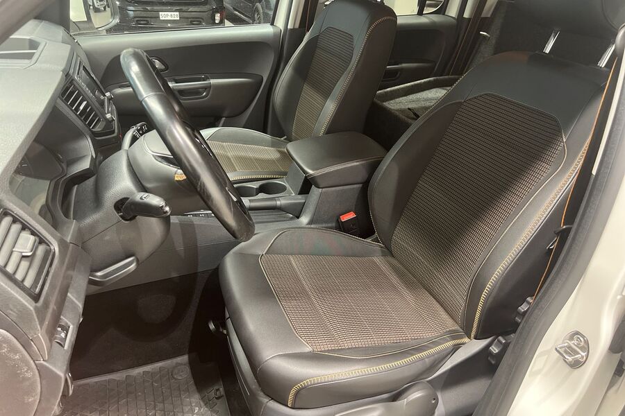 Volkswagen Amarok vaihtoauto