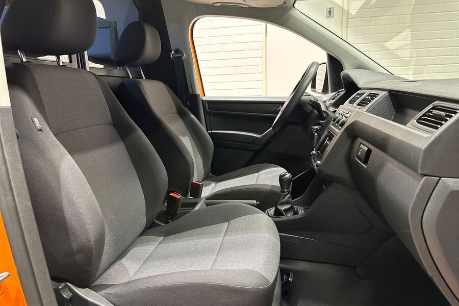 Volkswagen Caddy Maxi vaihtoauto