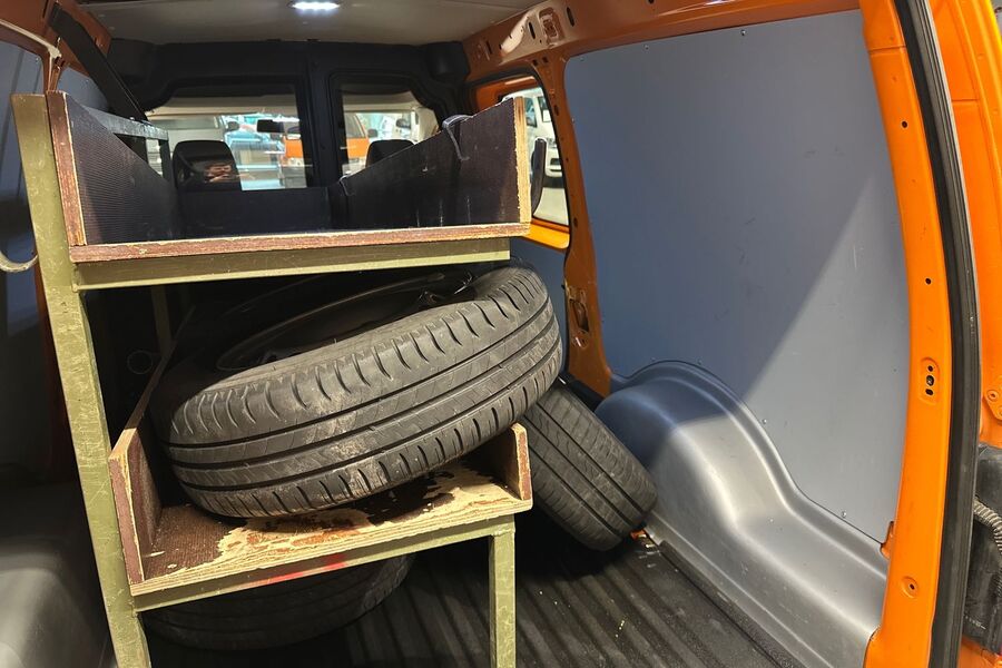 Volkswagen Caddy Maxi vaihtoauto