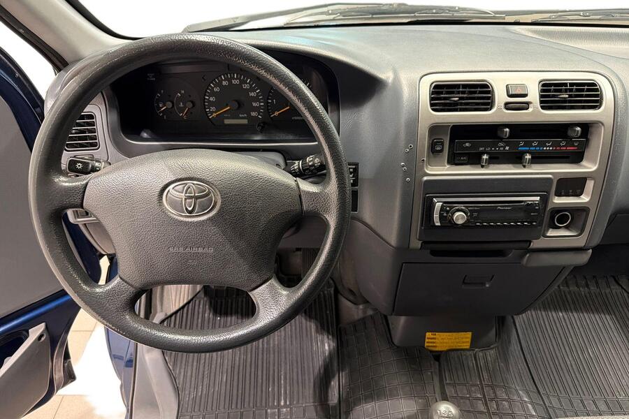 Toyota Hiace vaihtoauto
