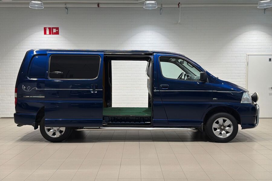 Toyota Hiace vaihtoauto