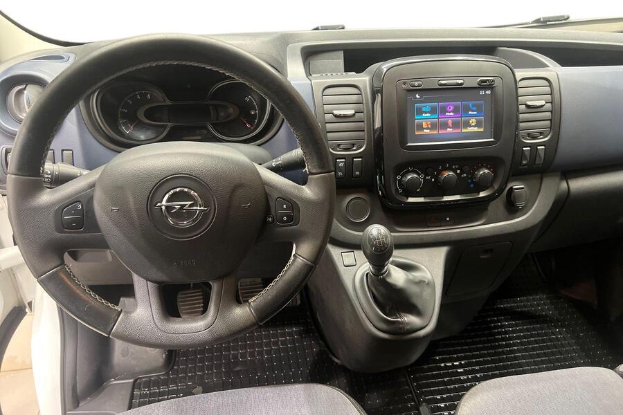 Opel Vivaro vaihtoauto