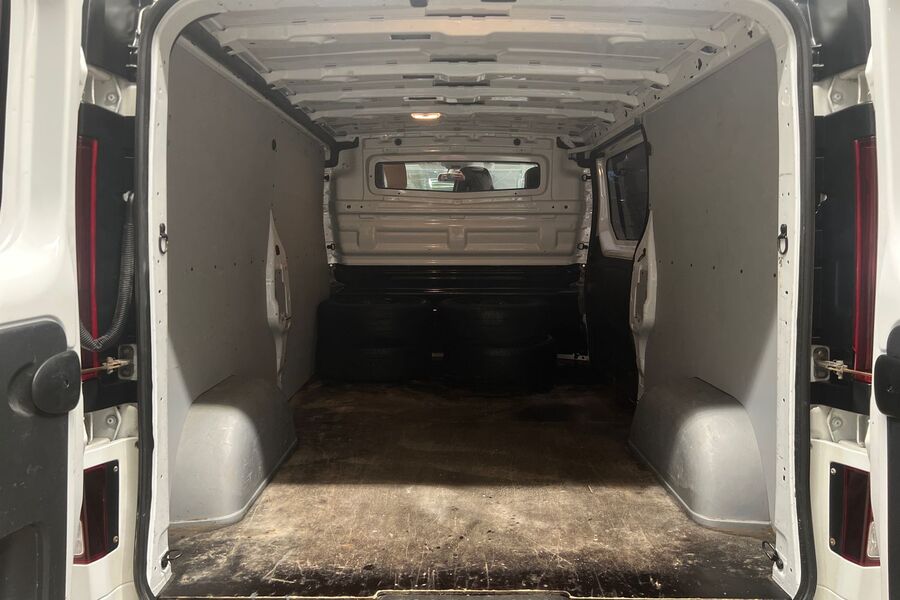 Opel Vivaro vaihtoauto