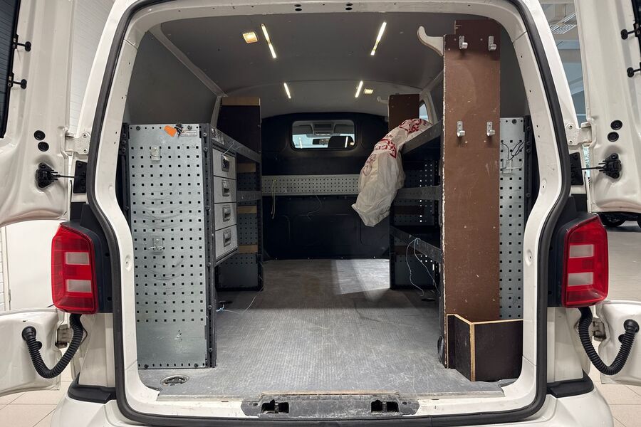 Volkswagen Transporter vaihtoauto