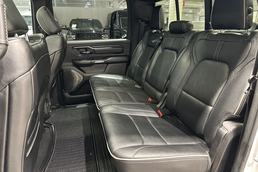 Dodge Ram vaihtoauto