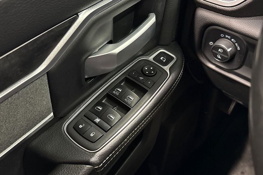 Dodge Ram vaihtoauto