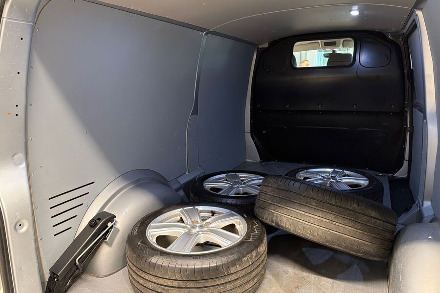 Volkswagen Transporter vaihtoauto