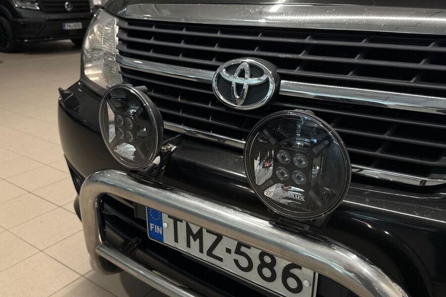Toyota Hiace vaihtoauto
