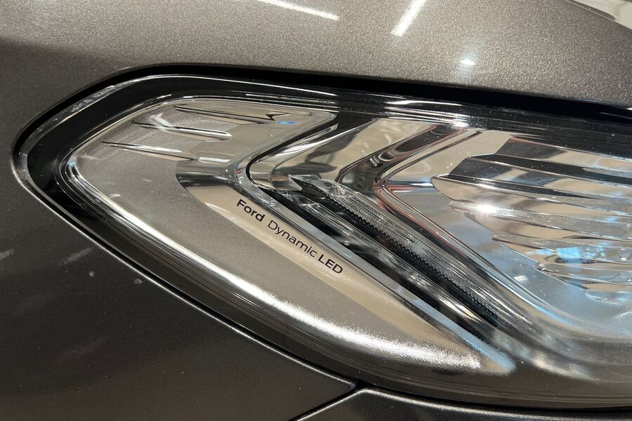 Ford Mondeo vaihtoauto