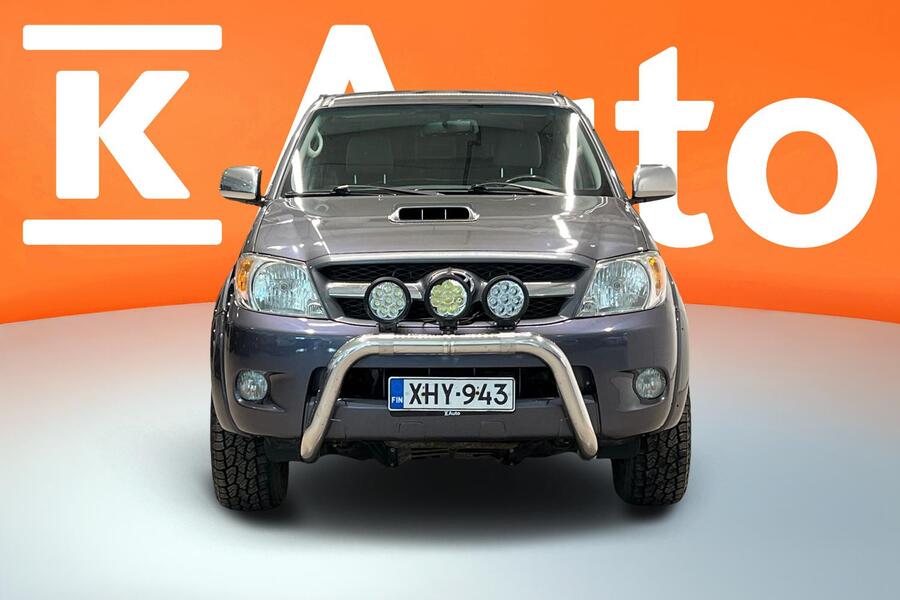 Toyota Hilux vaihtoauto