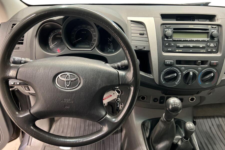 Toyota Hilux vaihtoauto