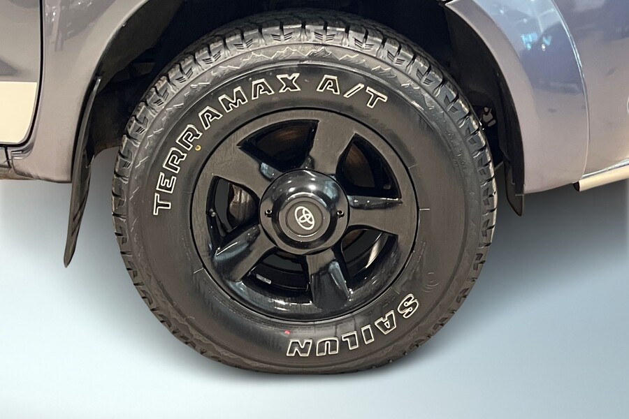 Toyota Hilux vaihtoauto