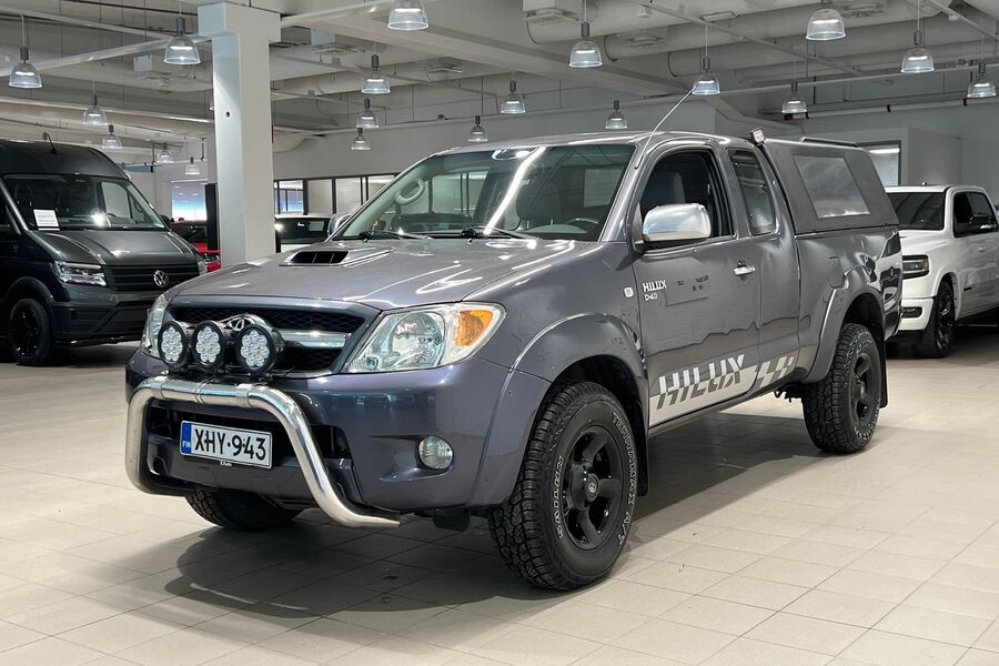 Toyota Hilux vaihtoauto