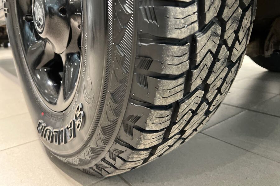 Toyota Hilux vaihtoauto