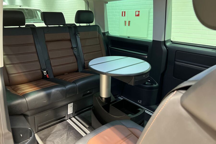 Volkswagen Multivan vaihtoauto