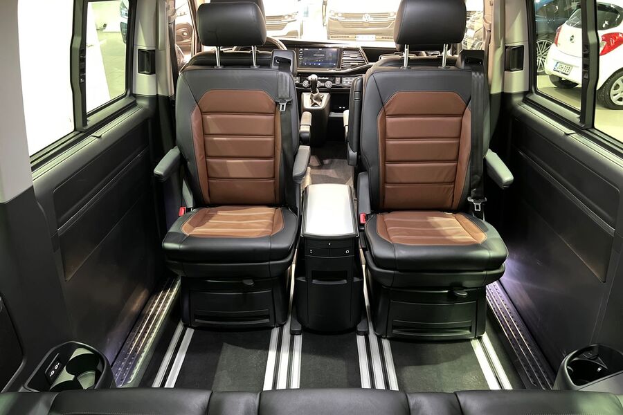 Volkswagen Multivan vaihtoauto
