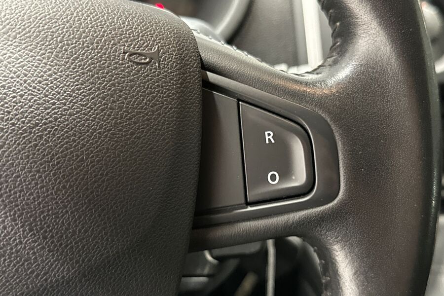 Nissan NV250 vaihtoauto