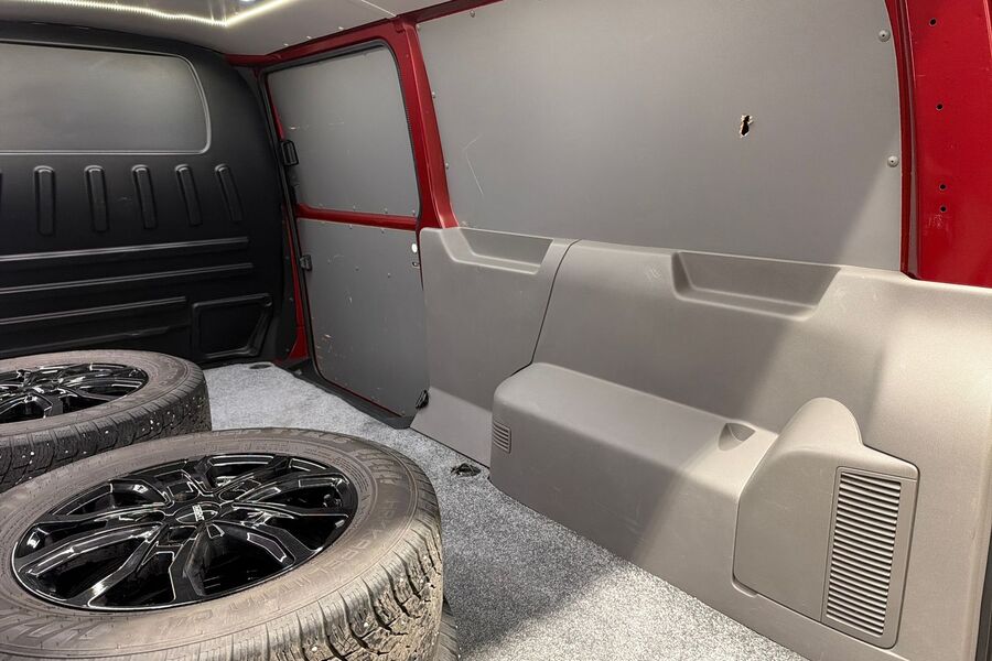 Volkswagen Transporter vaihtoauto