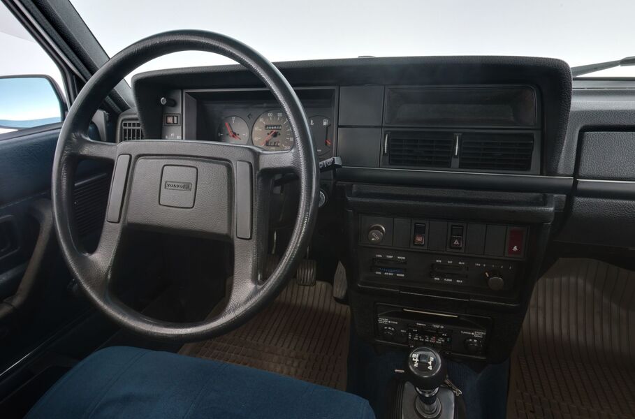 Volvo 244 vaihtoauto