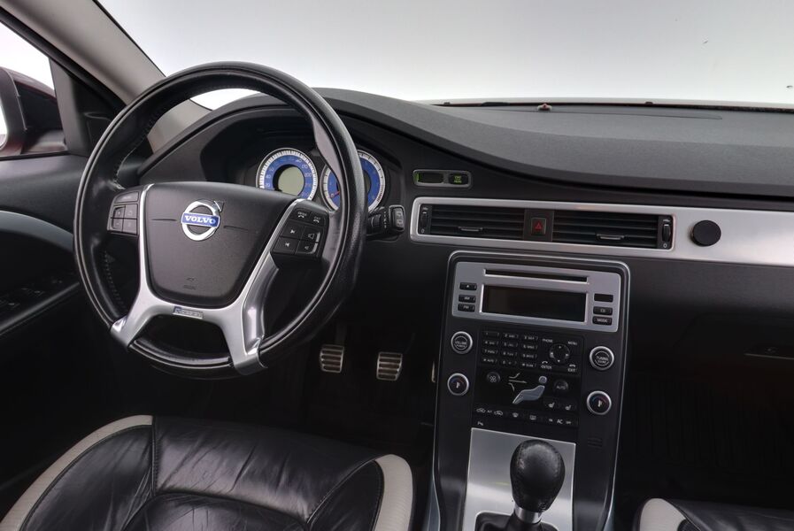 Volvo V70 vaihtoauto