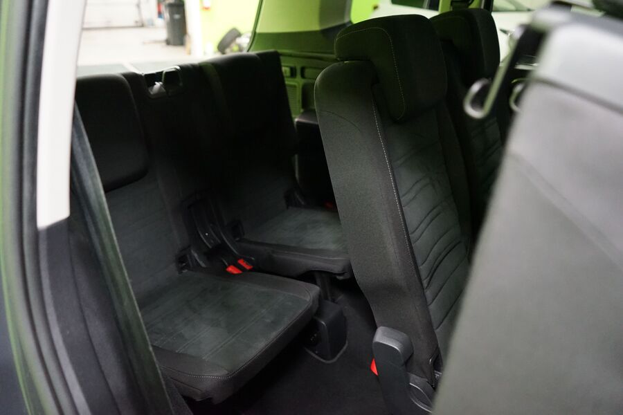 Volkswagen Touran vaihtoauto