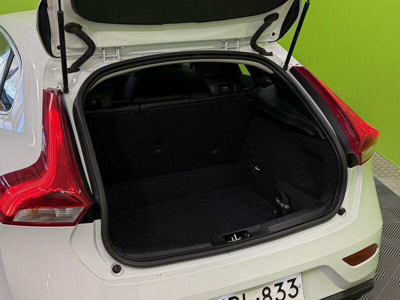 Volvo V40 vaihtoauto