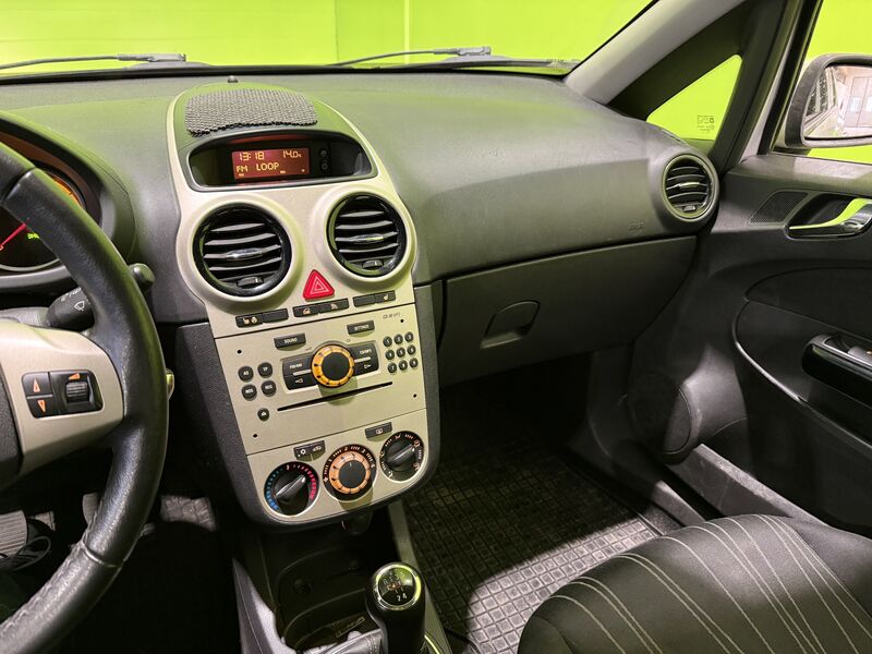 Opel Corsa vaihtoauto