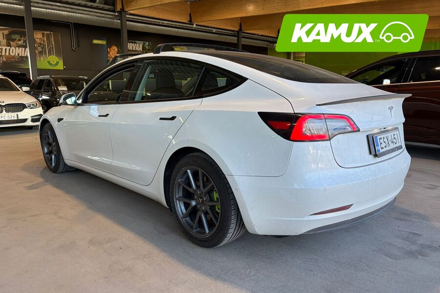 Tesla Model 3 vaihtoauto