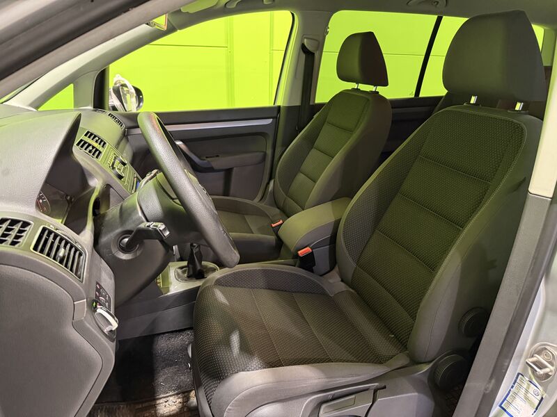 Volkswagen Touran vaihtoauto